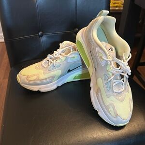 Women’s Nike Air Max 200 Pistachio